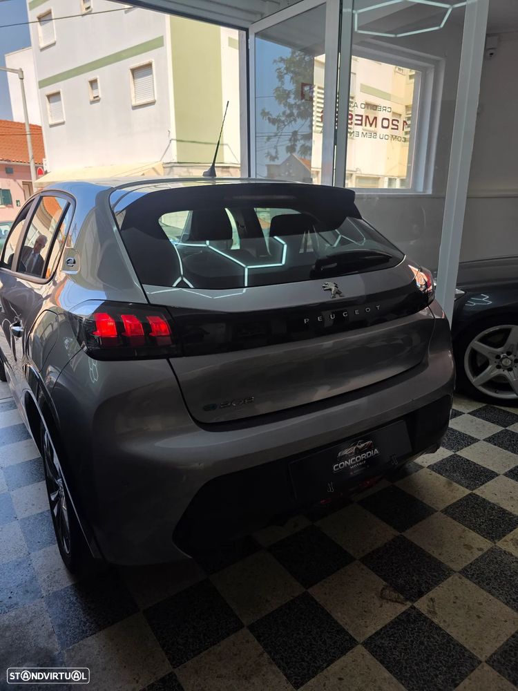 Peugeot e-208 Active Pack - 4