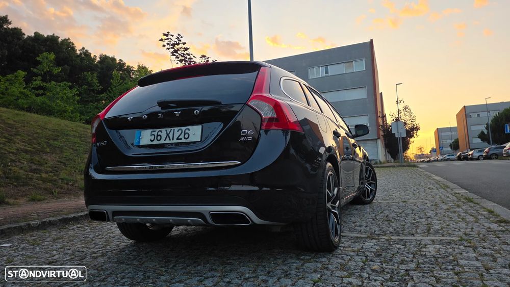 Volvo V60 D6 Plug-In-Hybrid AWD Geartronic Summum - 8