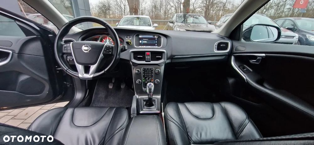Volvo V40 D2 - 15