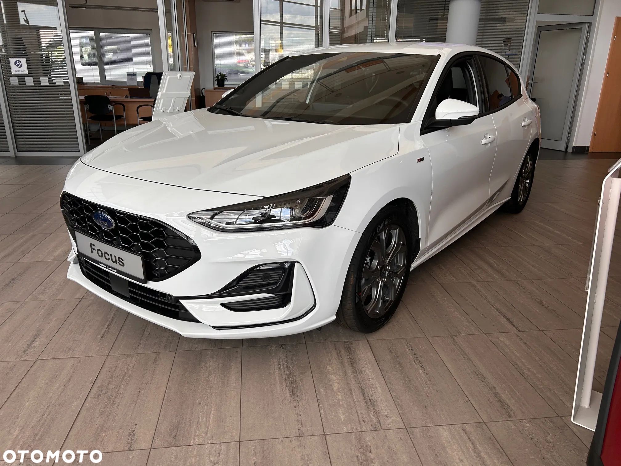 Ford Focus 1.0 EcoBoost mHEV ST-Line X - 1