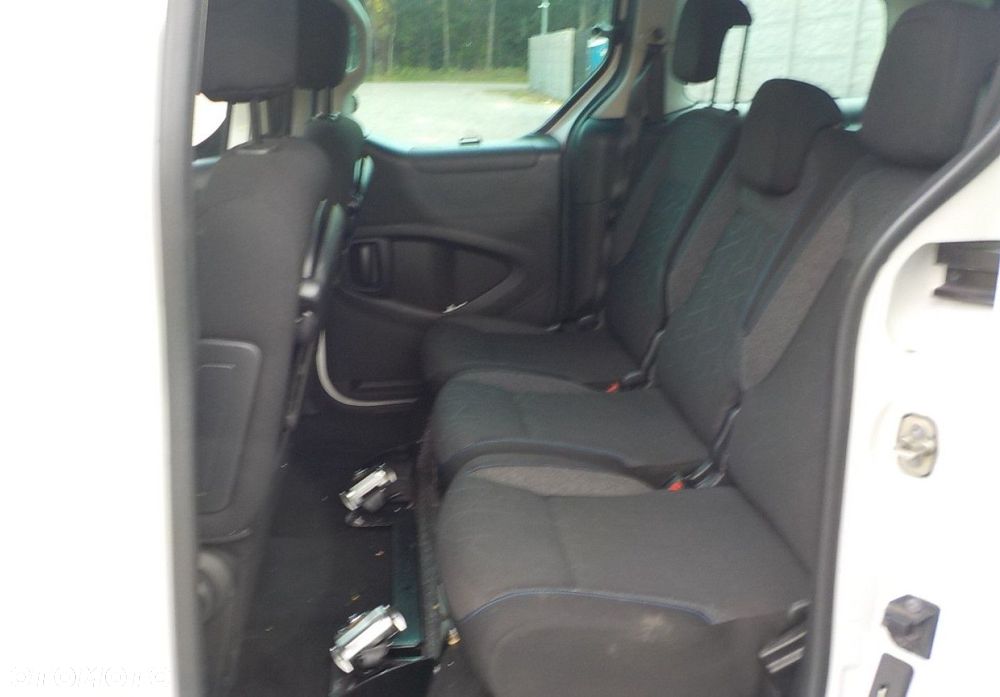 Peugeot Partner - 26