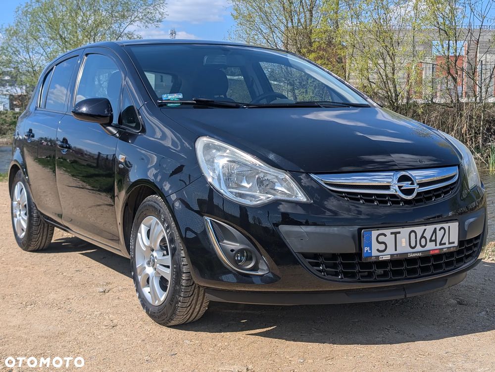 Opel Corsa 1.2 16V Color Edition - 2