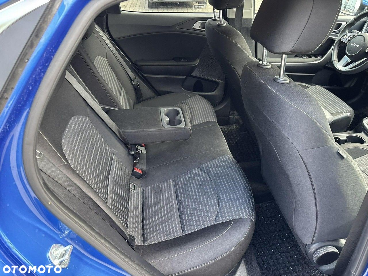 Kia XCeed 1.5 T-GDI M - 15
