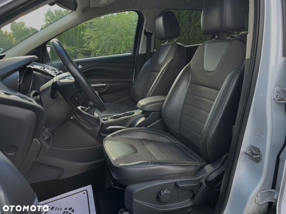 Ford Kuga - 15