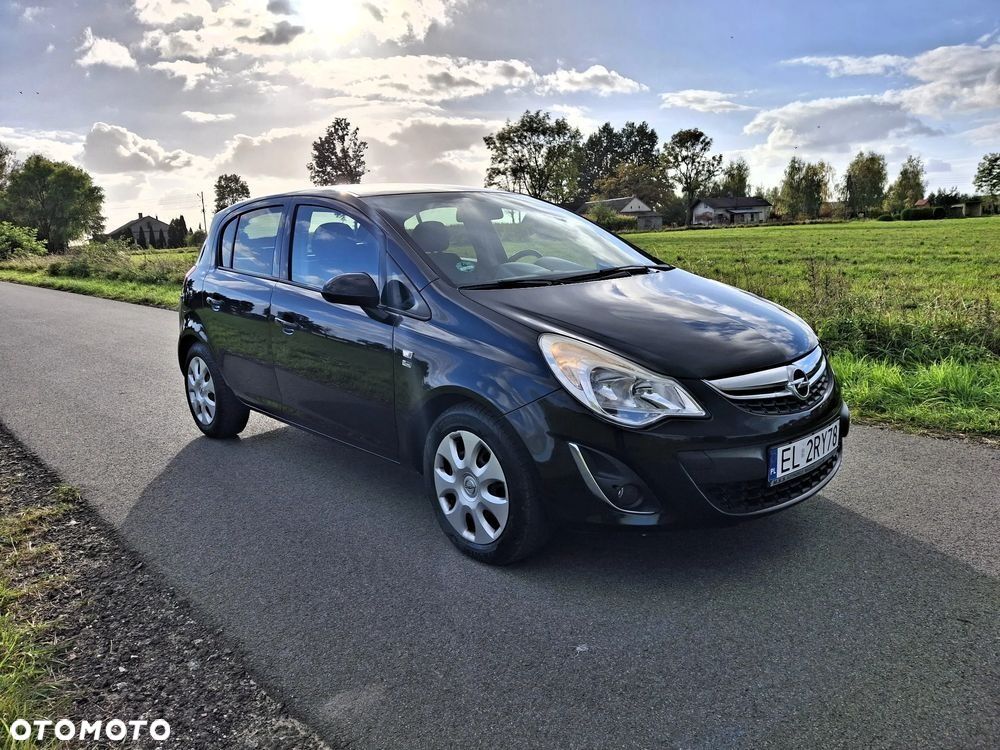 Opel Corsa 1.4 16V 150 Jahre - 3