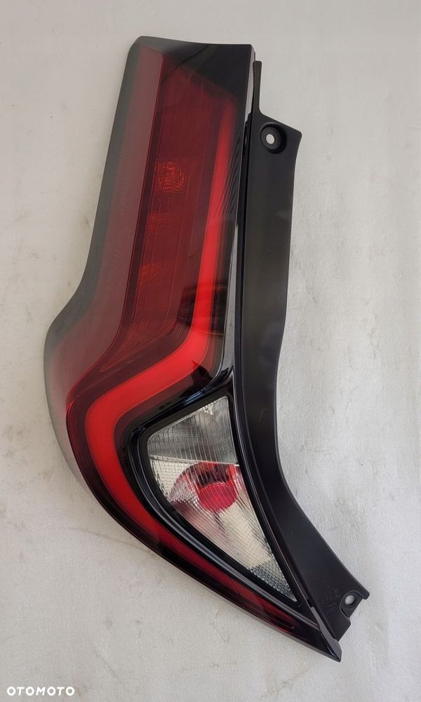 LAMPA LEWA TYLNA TYŁ TOYOTA AYGO X 2022- - 1