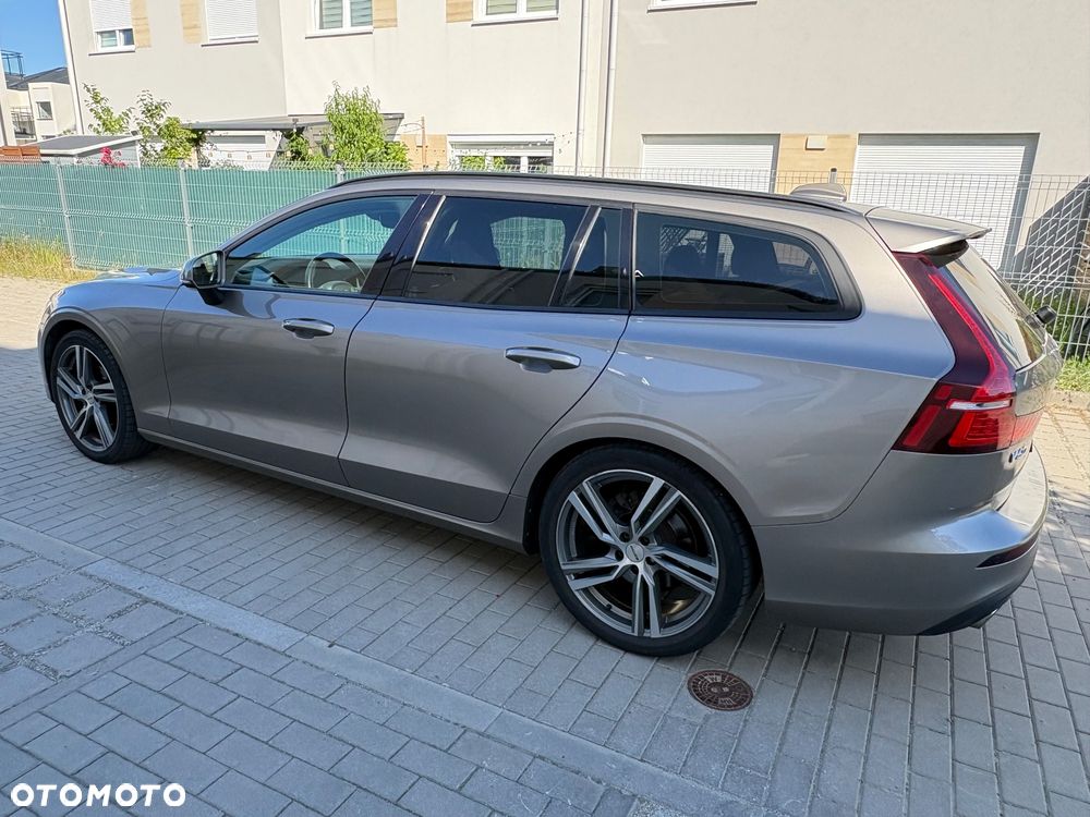 Volvo V60 D4 AWD Momentum Pro - 17