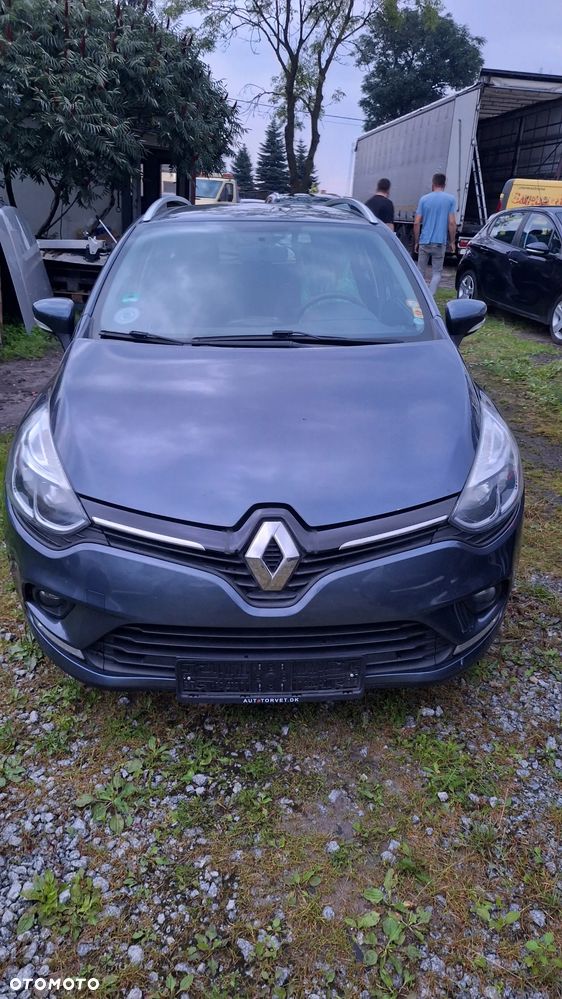 Renault Clio - 1