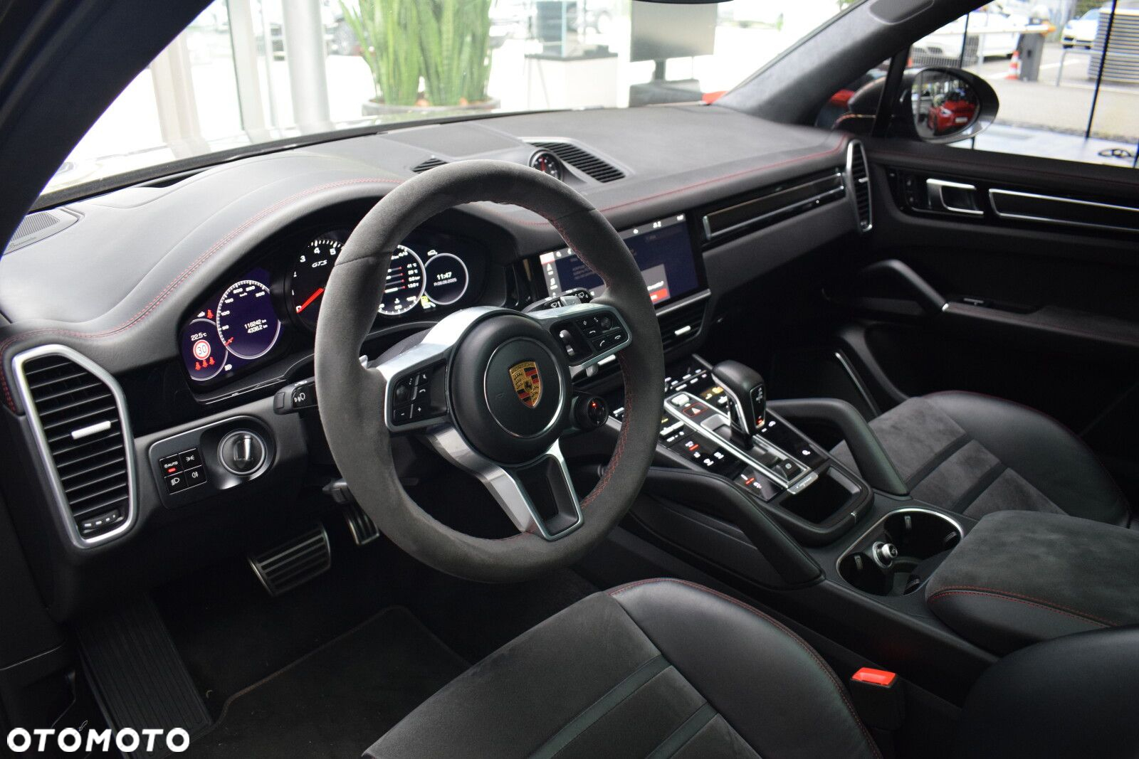Porsche Cayenne GTS - 7