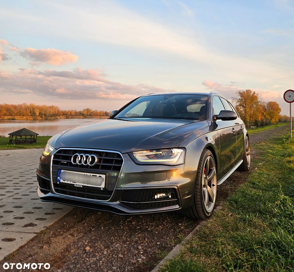 Audi A4 Avant - 13