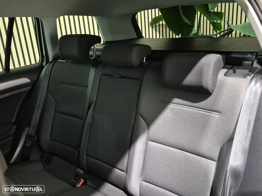 VW Golf Variant 1.6 TDi GPS Edition - 30