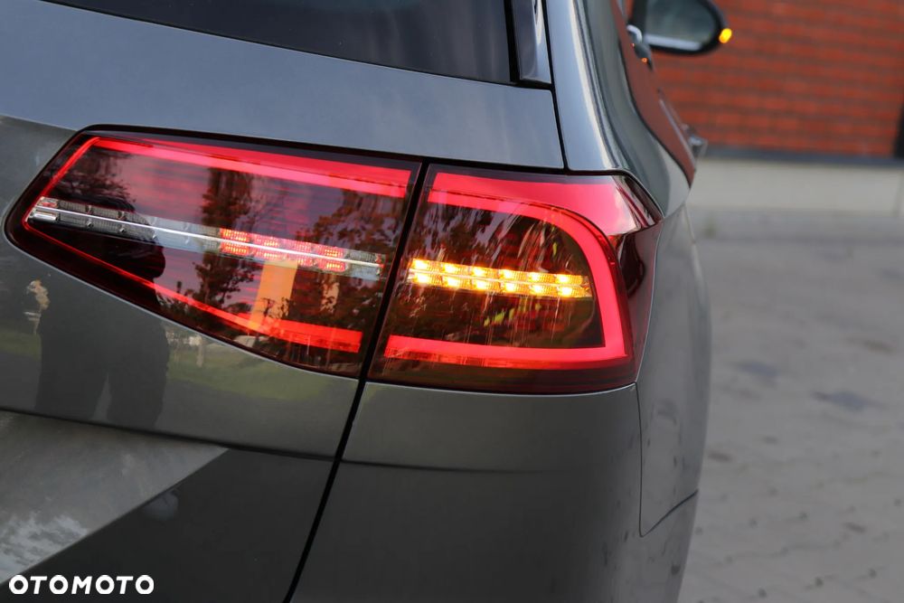 Volkswagen Passat 2.0 TDI (BlueMotion Technology) DSG Highline - 14