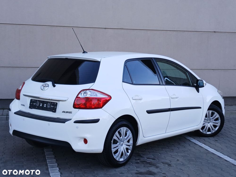 Toyota Auris 1.6 Life+ - 3