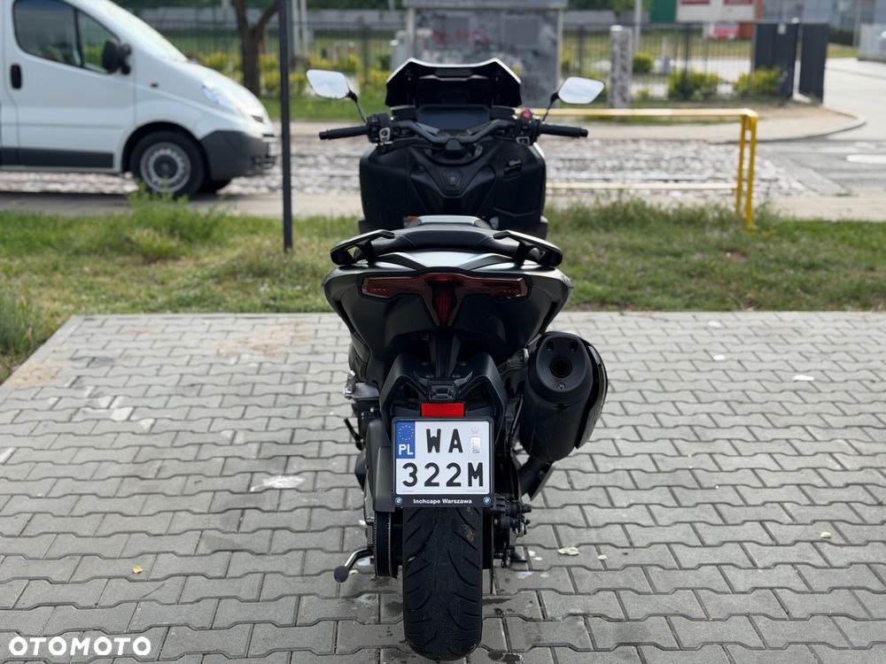 Yamaha Tmax - 6