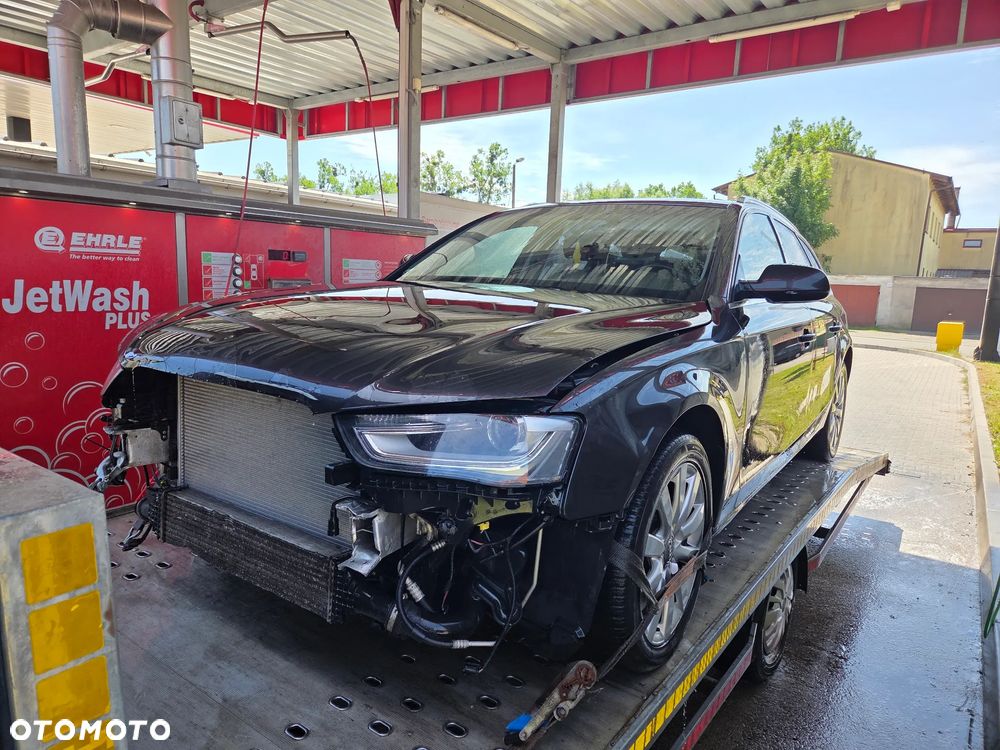 Audi A4 Avant 2.0 TDI DPF multitronic S line Sportpaket - 32