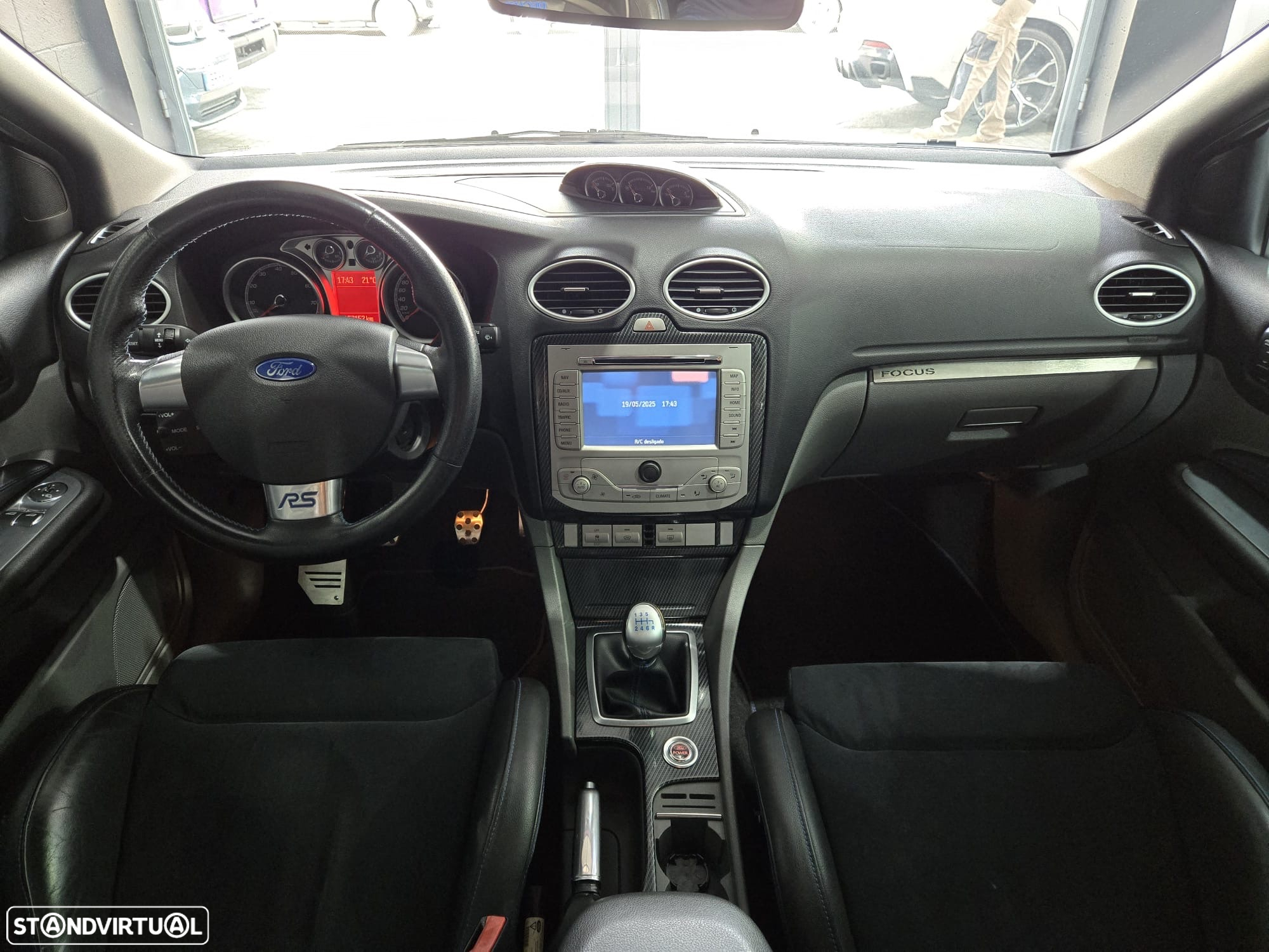 Ford Focus 2.5 T RS - 9