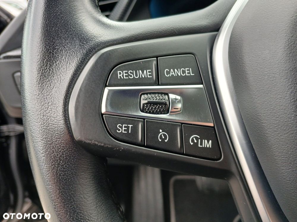 BMW Seria 1 120i Sport Line - 17