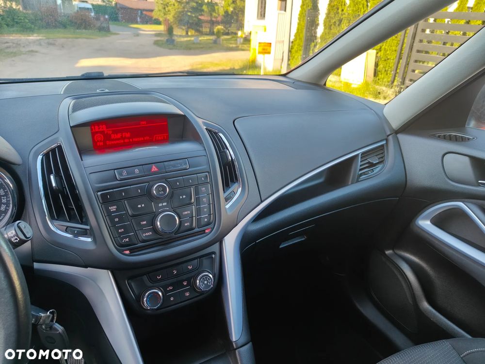 Opel Zafira Tourer 2.0 CDTI Edition - 26
