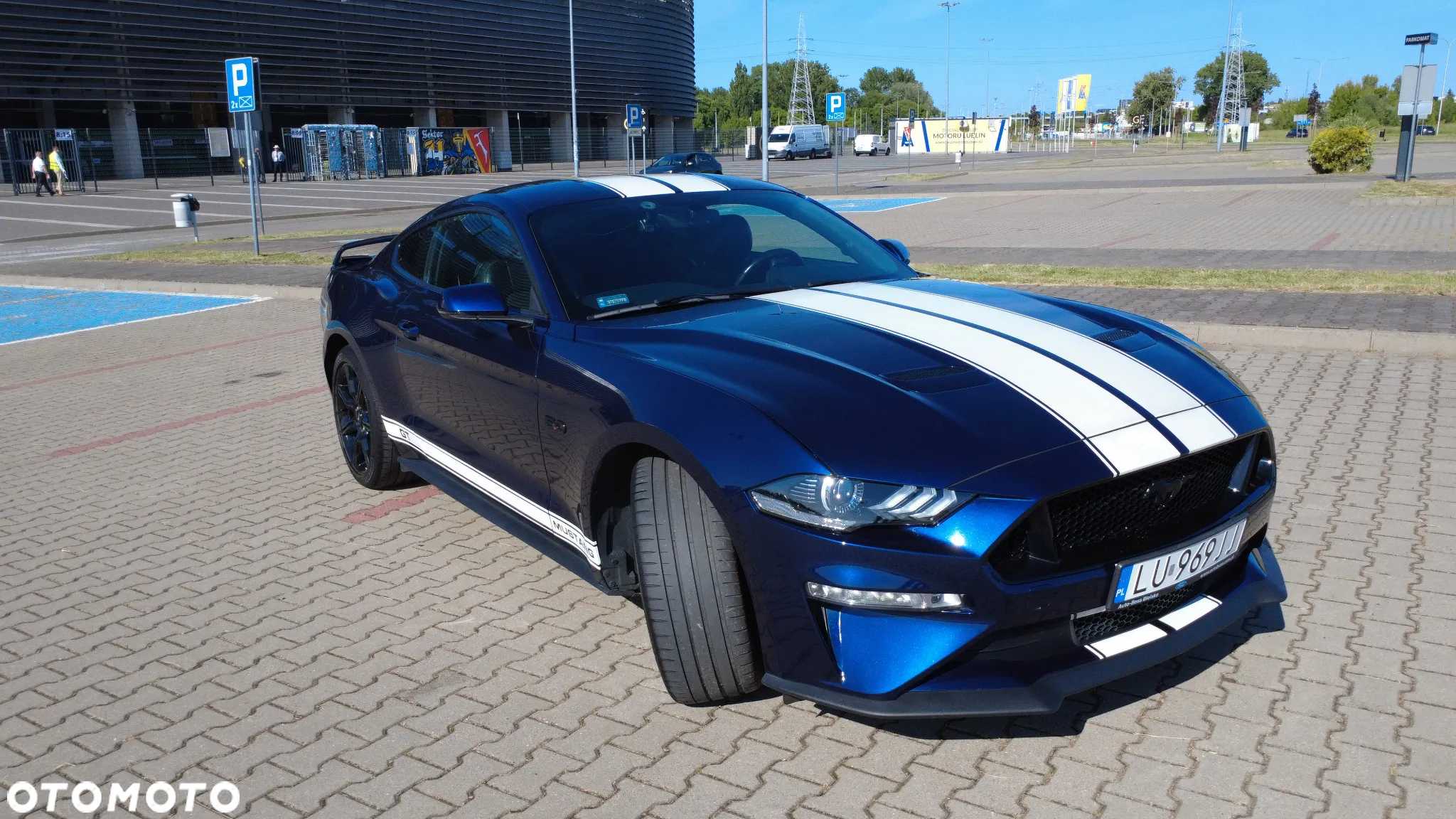 Ford Mustang - 16