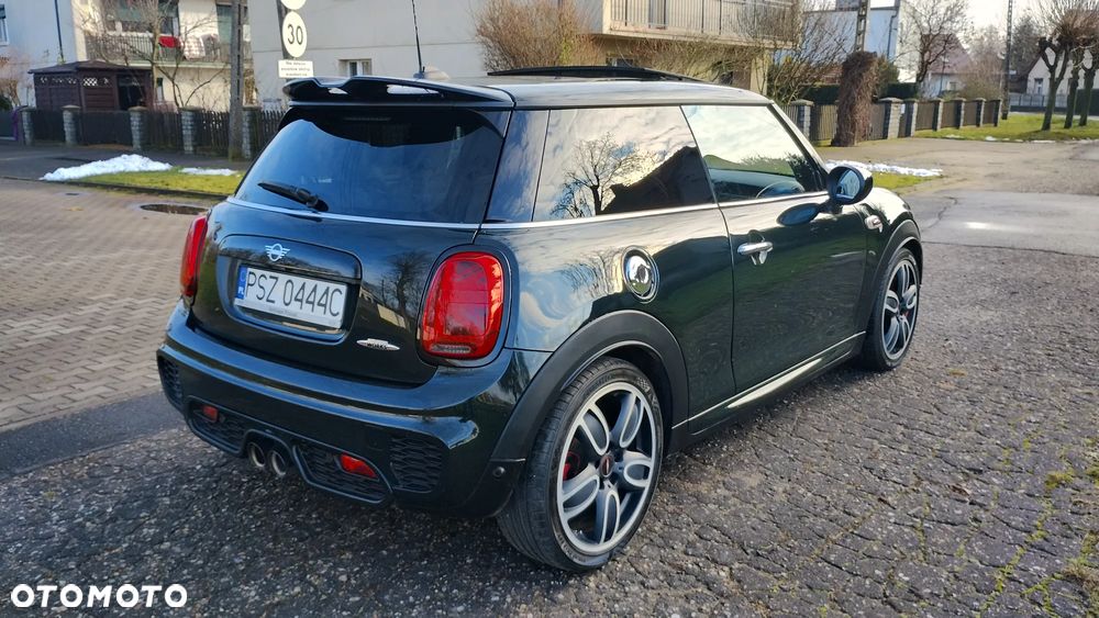 MINI John Cooper Works - 7