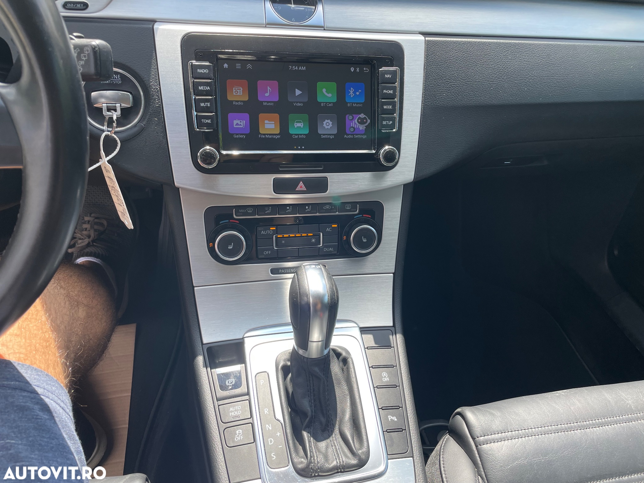 Volkswagen Passat - 8