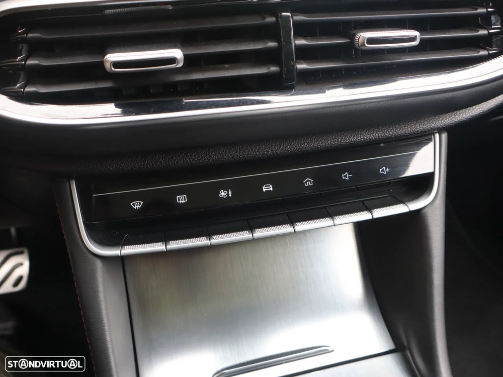 MG EHS 1.5T-GDI Luxury - 36