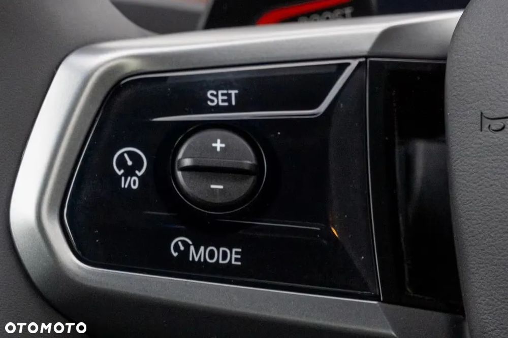 BMW Seria 5 520i mHEV M Sport - 21