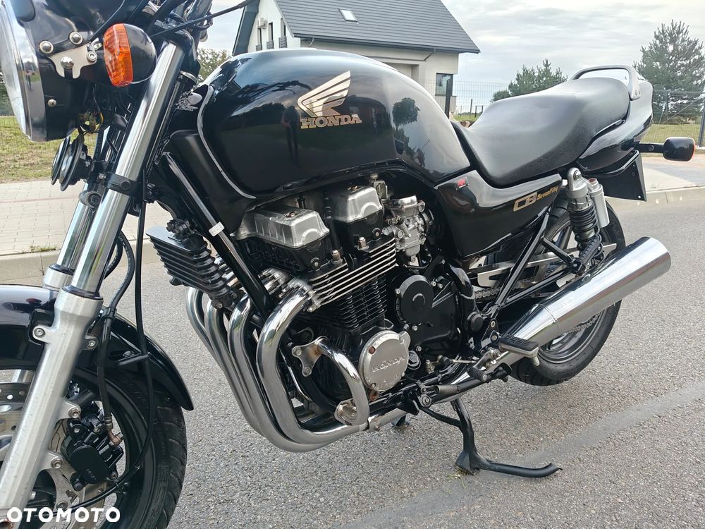 Honda CB - 9