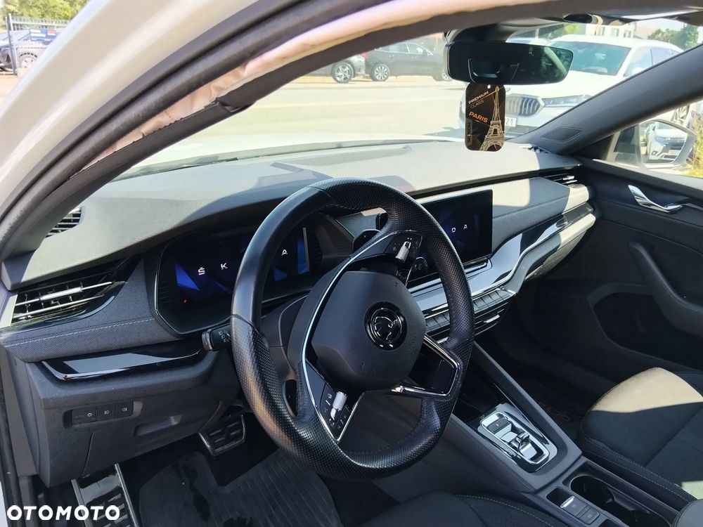Skoda Octavia 2.0 TDI Sportline DSG - 7