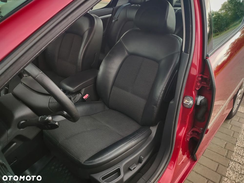 Peugeot 407 2.0 HDI Platinum - 16