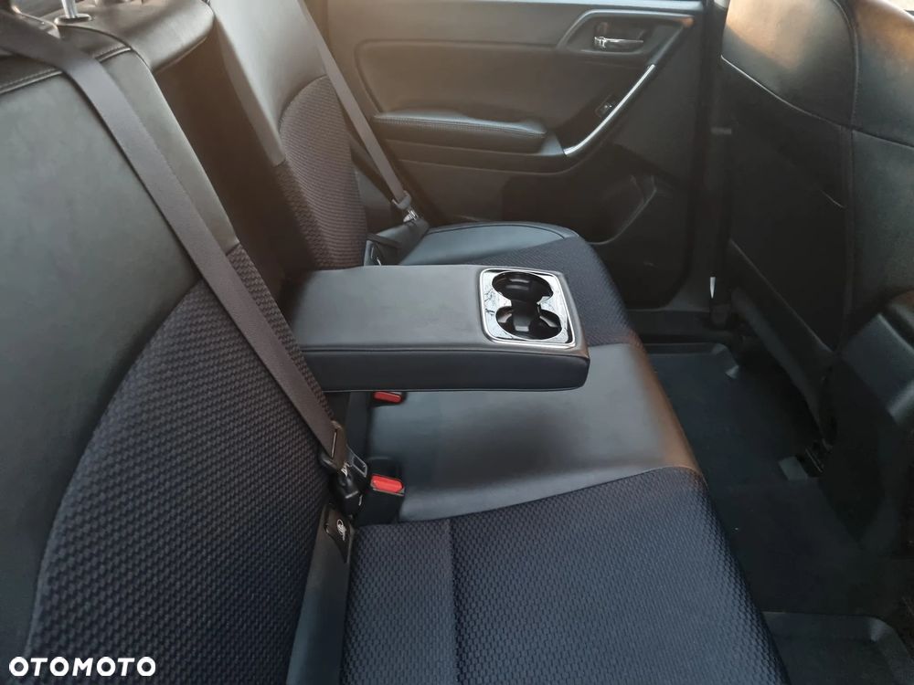 Subaru Forester 2.0 XT Platinum Lineartronic - 18