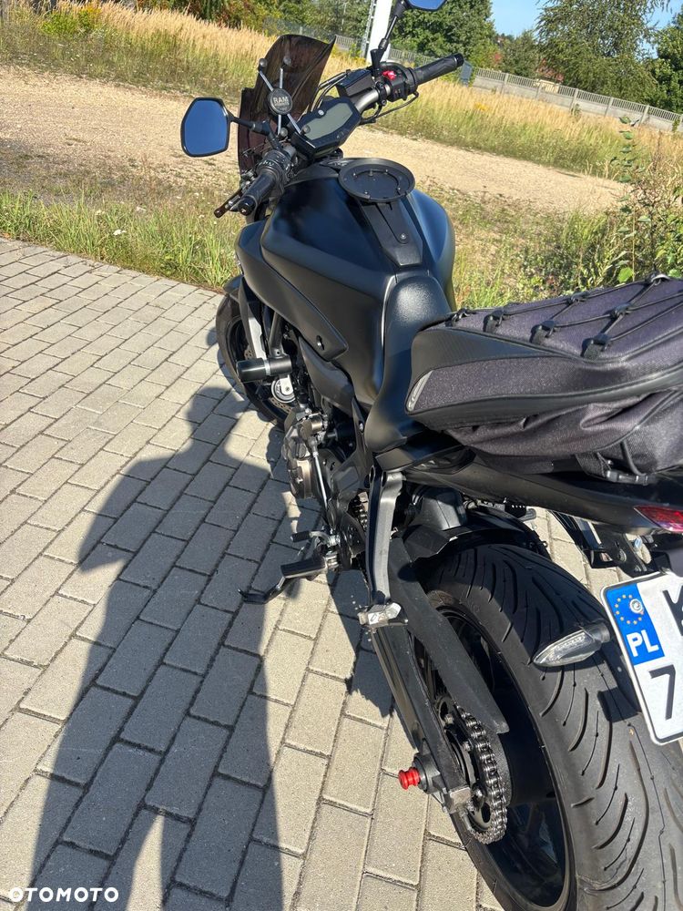 Yamaha MT - 17
