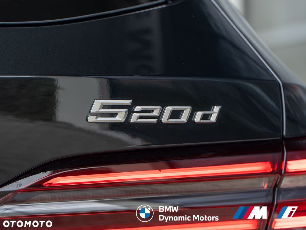BMW Seria 5 520d xDrive Touring - 13