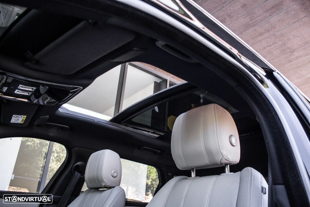 Land Rover Range Rover Velar D200 R-Dynamic SE - 40