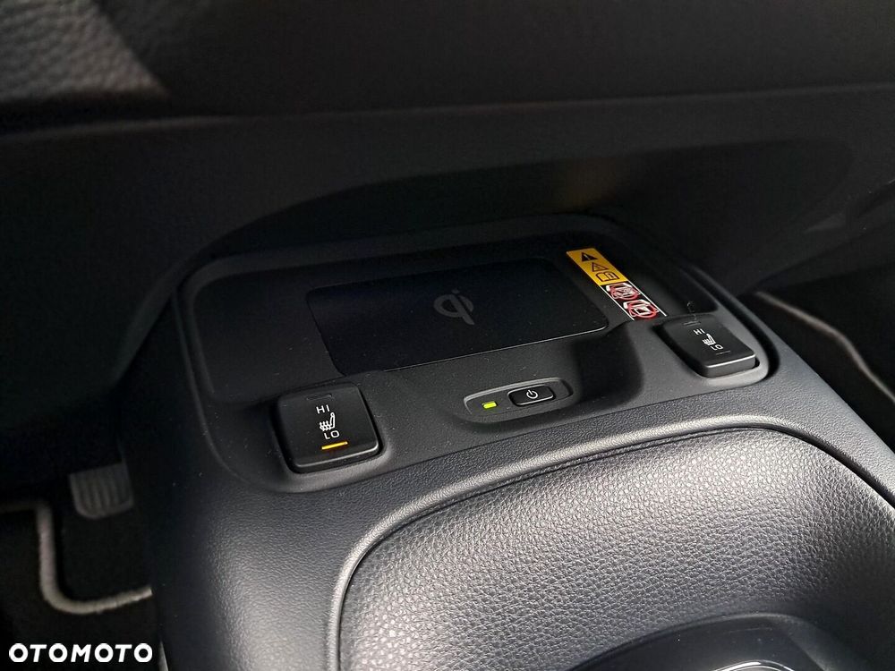 Toyota Corolla 1.8 Hybrid Style - 25