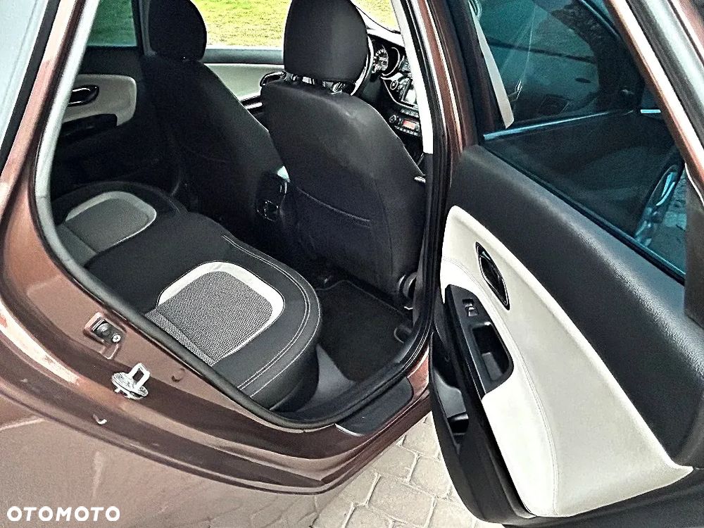 Kia Ceed - 24