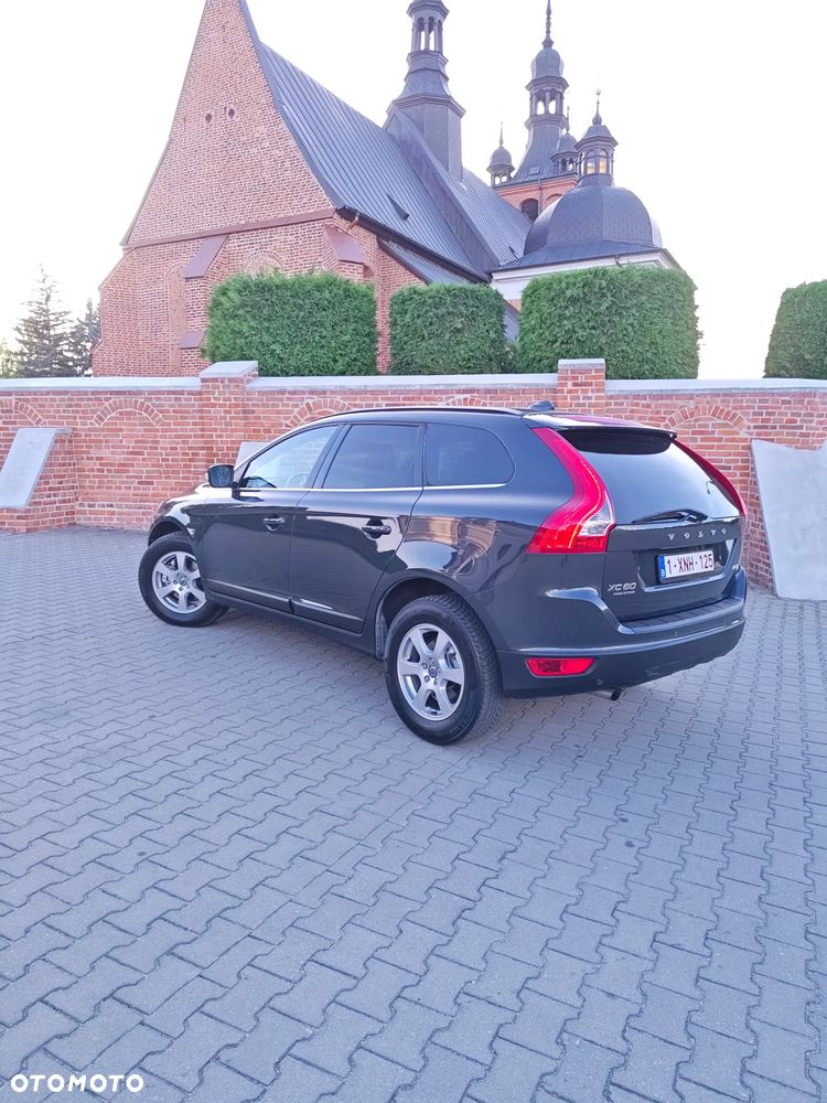 Volvo XC 60 DRIVe Kinetic - 22