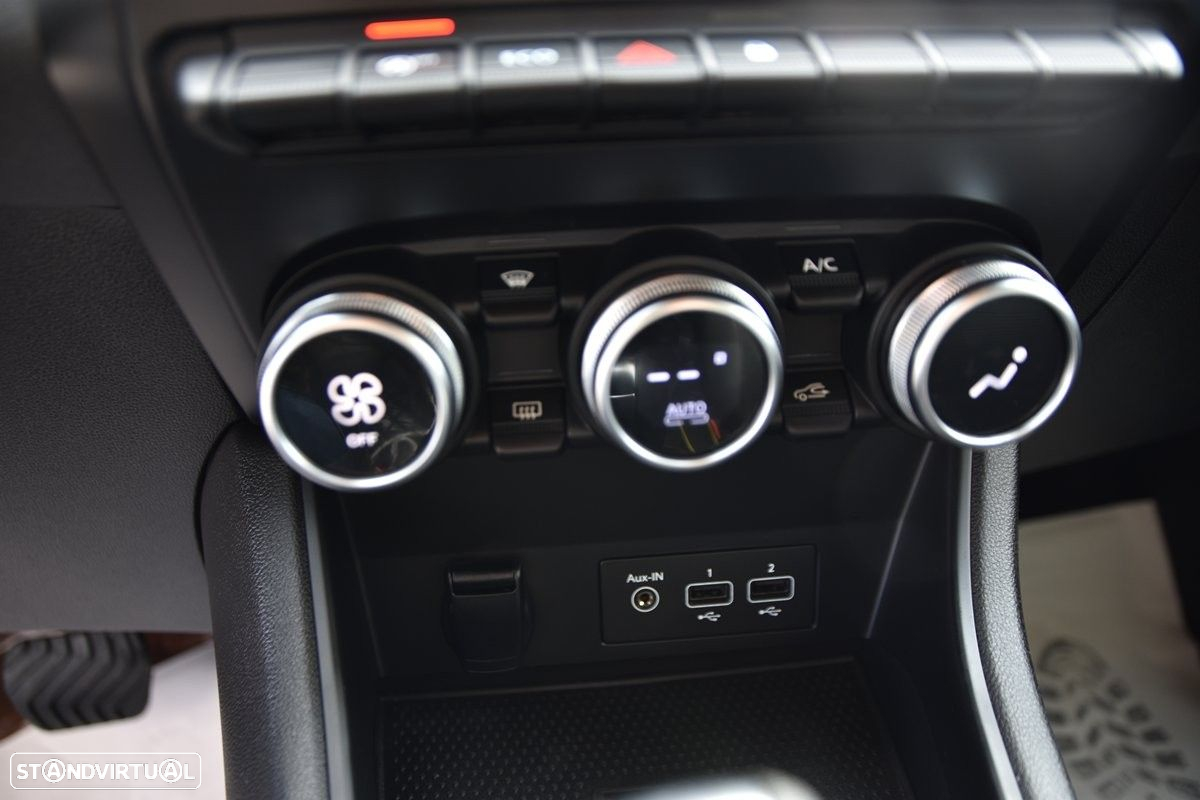 Renault Captur 1.5 dCi Exclusive EDC - 19
