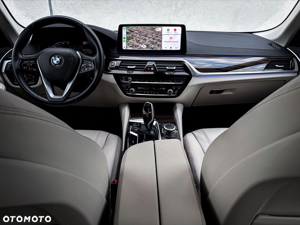 BMW Seria 5 520d xDrive Luxury Line - 27
