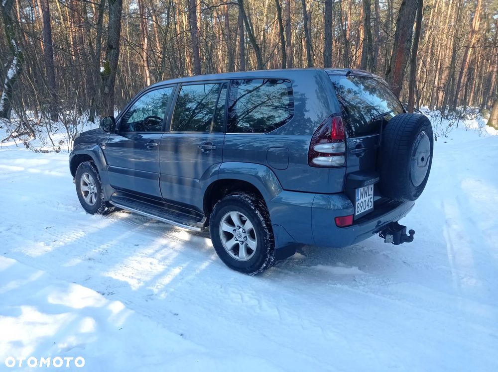 Toyota Land Cruiser - 5