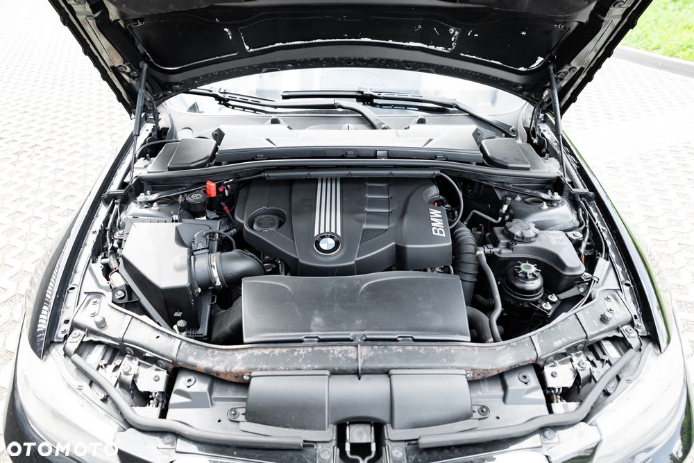 BMW Seria 3 320d xDrive DPF - 40