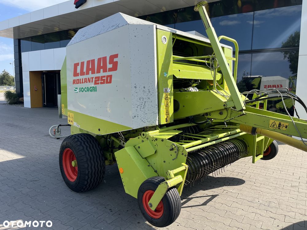 Claas Rollant 250 - 2