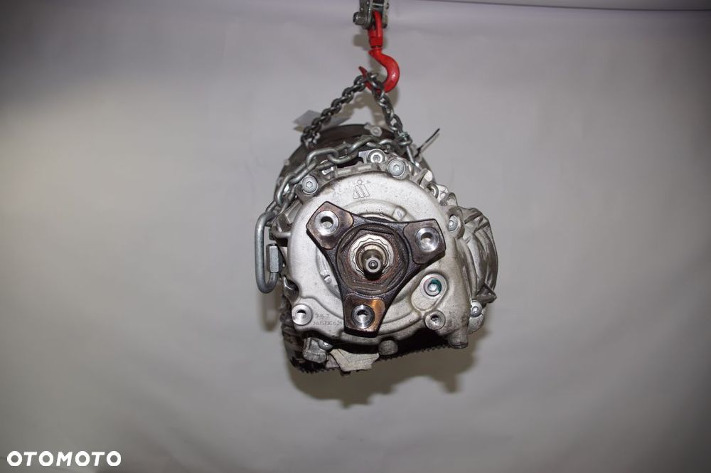 SKRZYNIA BIEGÓW MERCEDES C W205 4MATIC A2132704701 - 2
