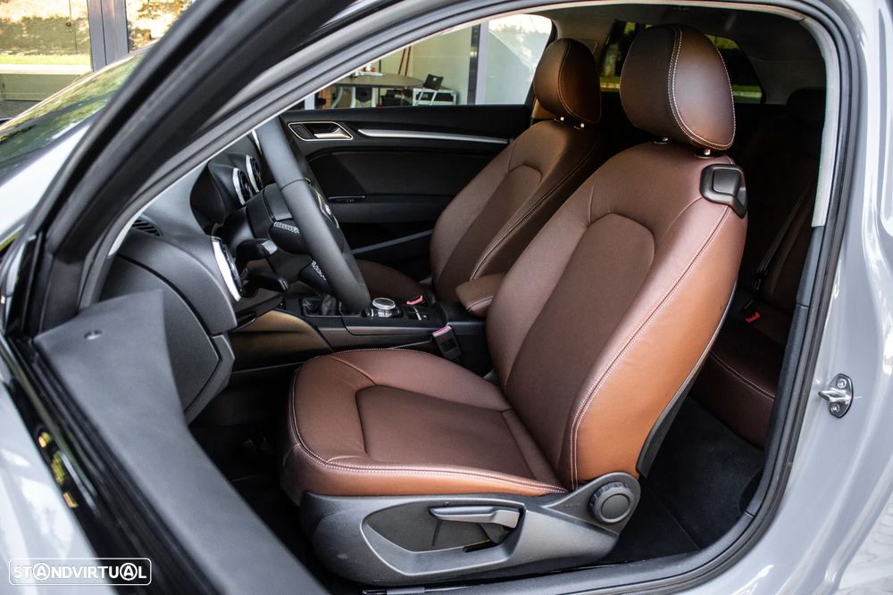 Audi A3 1.6 TDI Design - 24