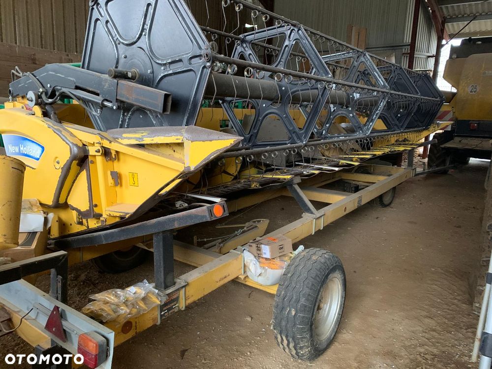 New Holland CSX 7070 - 16