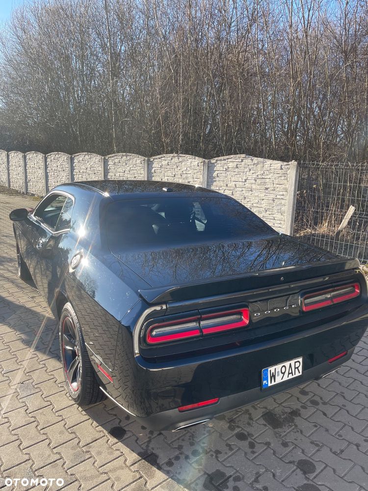 Dodge Challenger 3.6 SXT Plus - 10