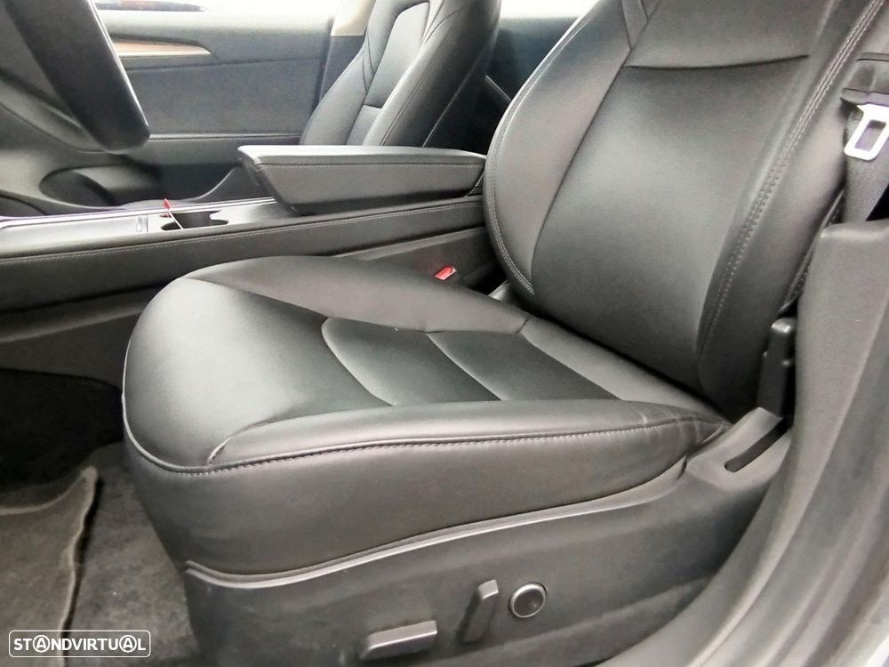 Tesla Model 3 Standard Range Plus RWD - 6