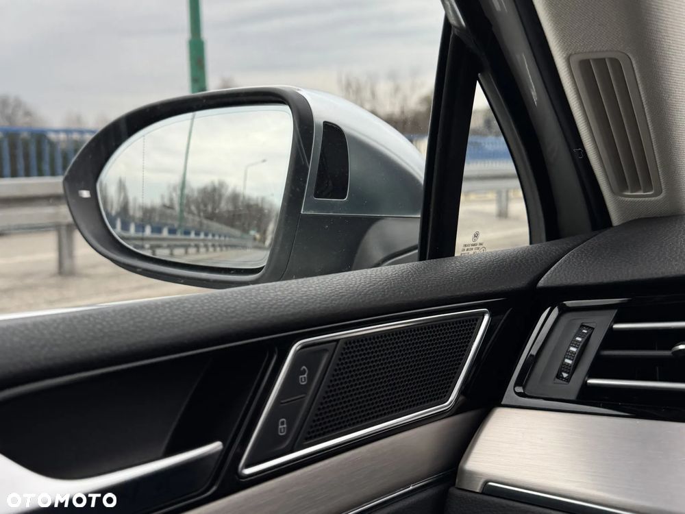 Volkswagen Passat Alltrack 2.0 TDI SCR 4Motion DSG - 35