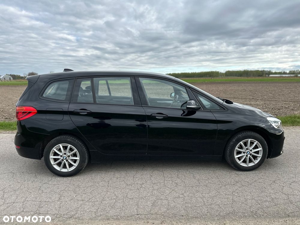 BMW Seria 2 218d Luxury Line - 9