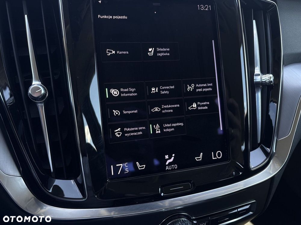 Volvo V60 D3 Momentum Pro - 24